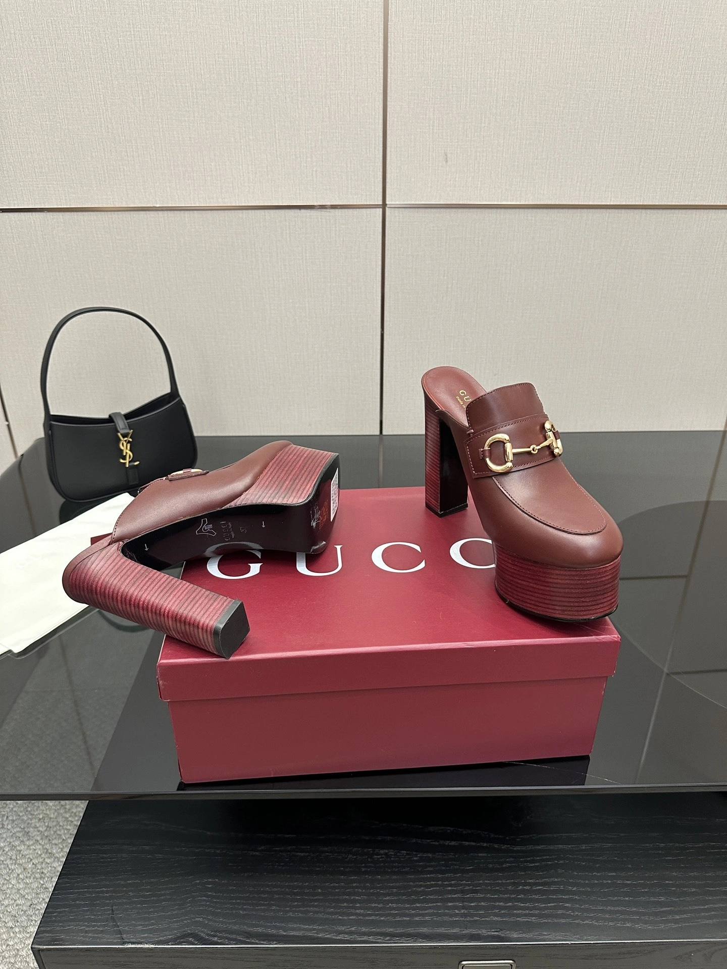 COCO-- 6u33i 835315 AADCW 6207 Heel height：13.5cm Waterproof：5cm item:E-X362I1229